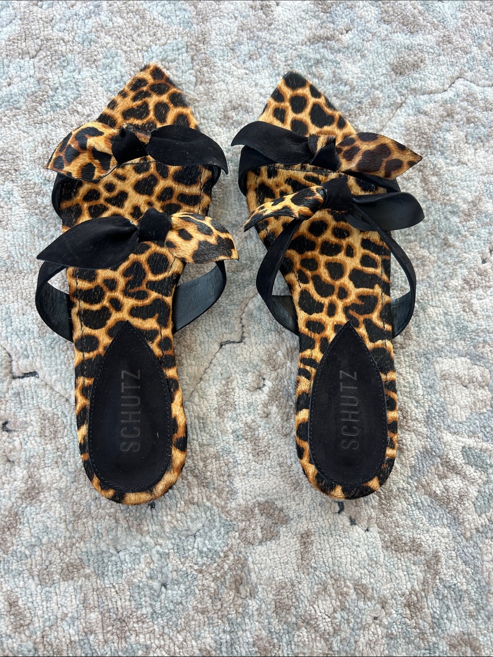 SCHUTZ Elora Leopard-Print Bow Slides
